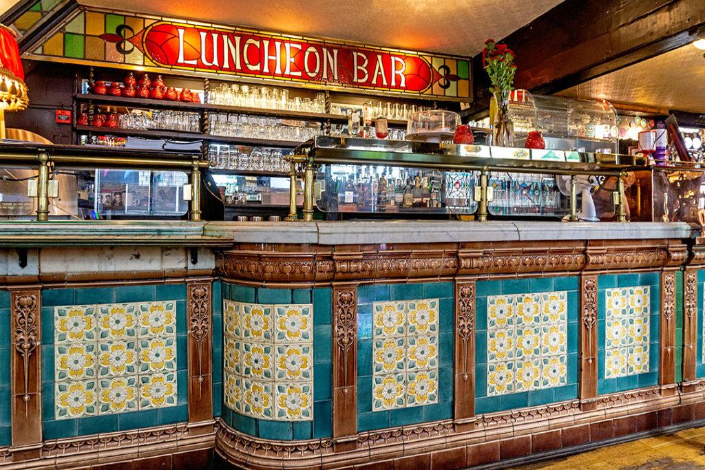 restaurant in leed - Whitelock